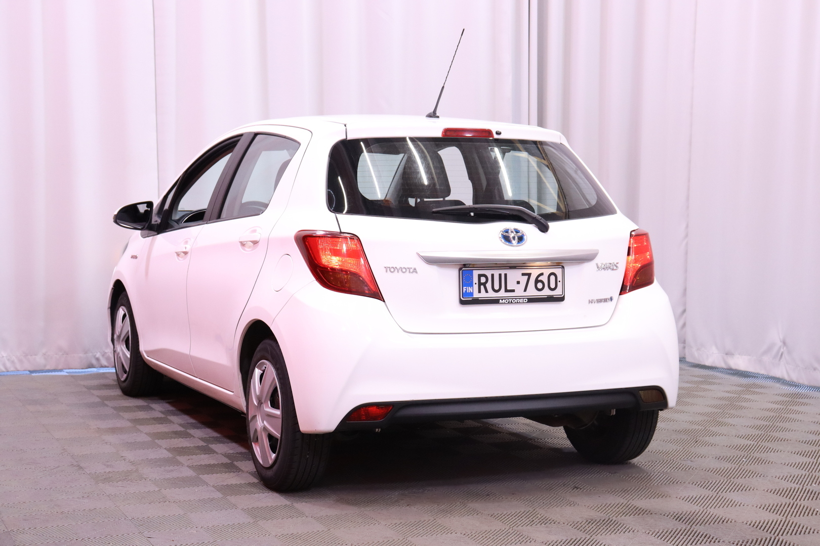 Toyota - Yaris - 1,5 Hybrid Active 5ov // Bluetooth / Kamera / Autom.ilmastointi / Radio // - Viistoperä
