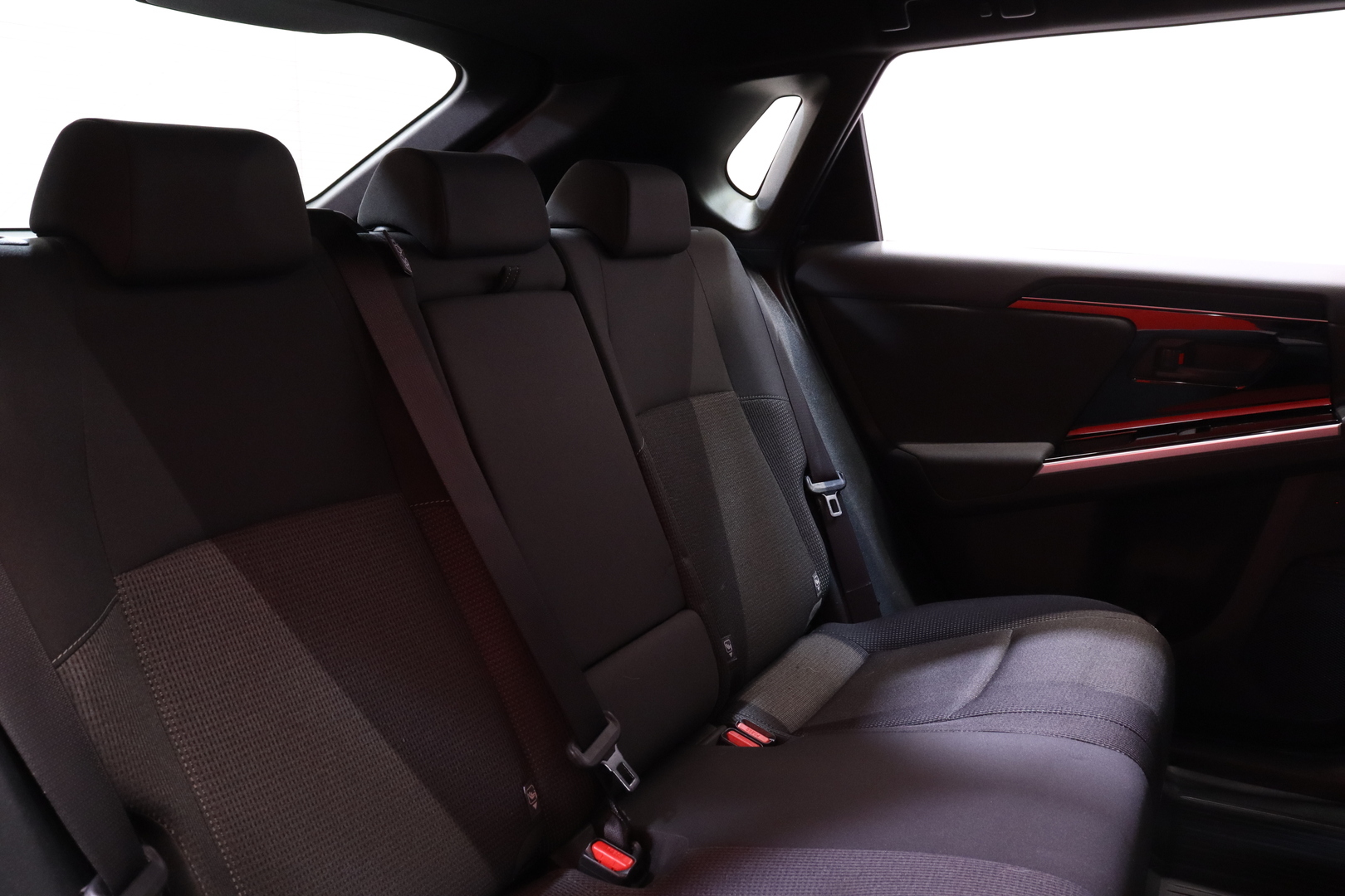 Toyota - bZ4X - Active AWD // Suomi-auto / 11kw lataus /  LED / Adapt.vakkari / Kamera / Tutkat / Merkkihuollot / Juuri saapunut! - Maastoauto