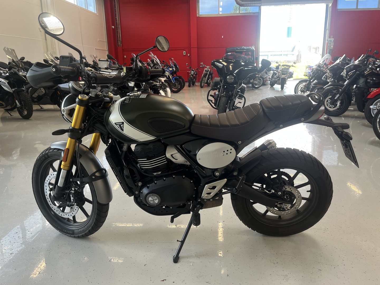 Triumph - SCRAMBLER - // Juuri Saapunut! / A2-pyörä / Todella Siisti! // - Moottoripyörä