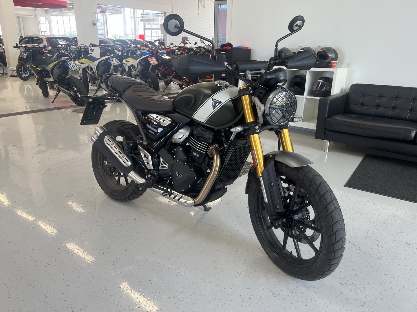 Triumph - SCRAMBLER - // Juuri Saapunut! / A2-pyörä / Todella Siisti! // - Moottoripyörä