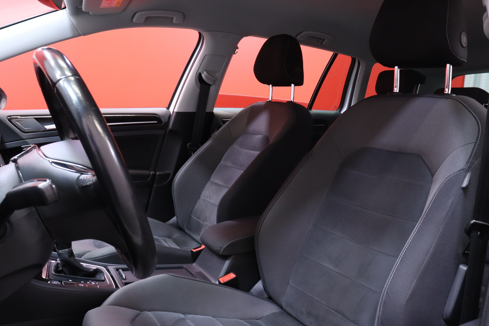 Volkswagen - Golf - Variant Highline 1,4 TSI 92 kW (125 hv) DSG-automaatti // Suomi-auto / Navi / Keyless / Bluetooth / Kamera // - Farmari