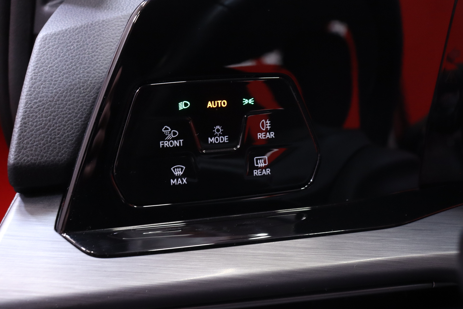 Volkswagen - Golf - Style eHybrid 150 kW (PHEV) DSG-automaatti // ACC / Matrix / Ambient / Keyless // - Viistoperä