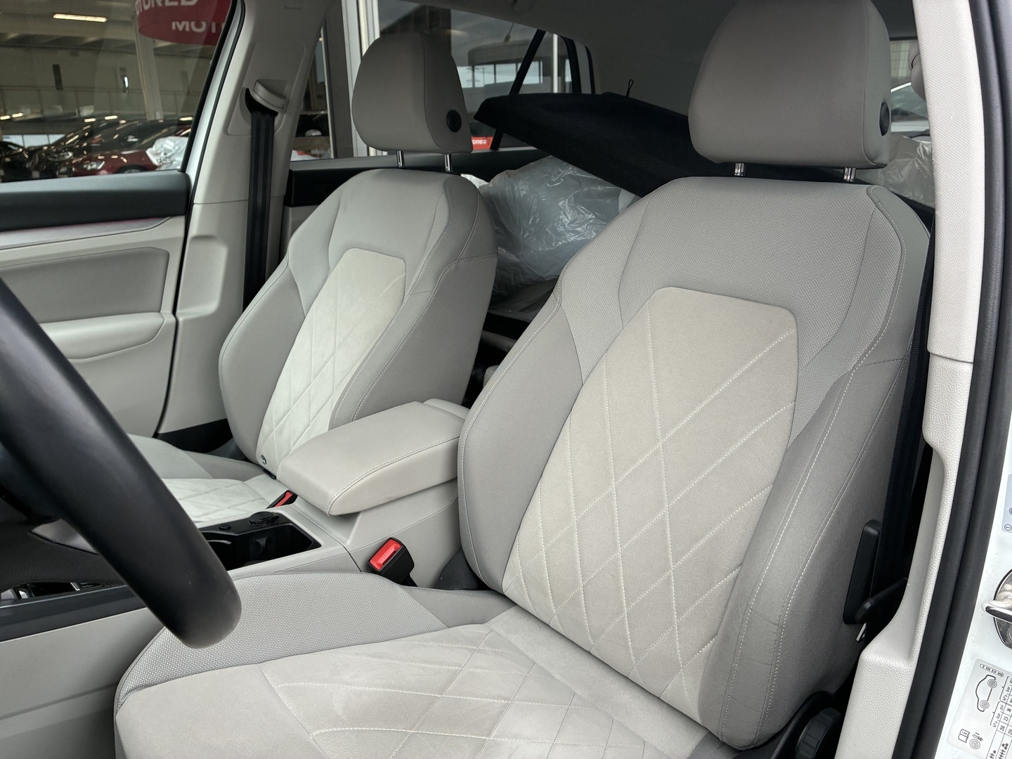 Volkswagen - Golf - First Edition 1,5 eTSI 110 kW (MHEV) DSG-automaatti - Viistoperä