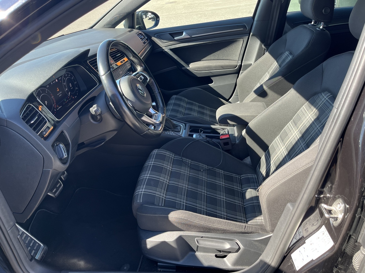 Volkswagen - Golf - Variant GTD 2,0 TDI 135 kW (184 hv) DSG-automaatti - Farmari