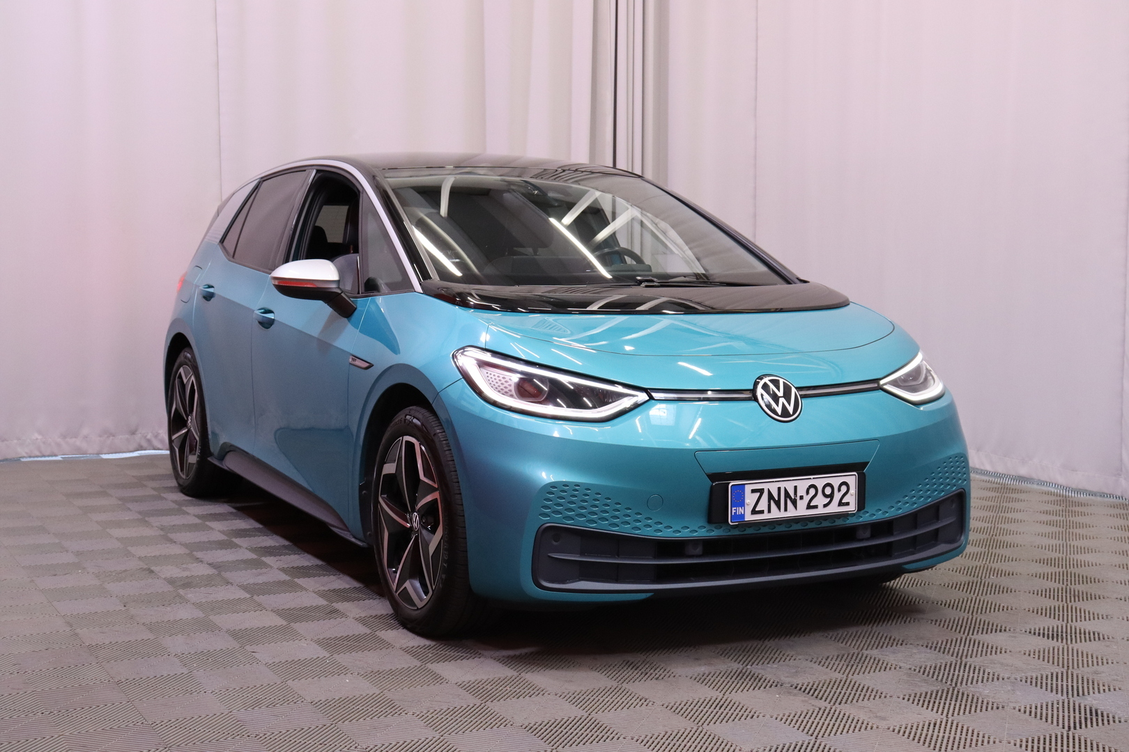 Volkswagen - ID.3 - ID.3 PRO 150 KW Farmari // Suomi-auto / lämpöpumppu / ACC / Keyless / Kamera // - Farmari