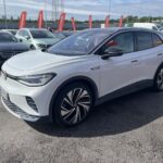 Volkswagen - ID.4 - Pro Performance 1ST Max 150 kW, akku 77 kWh // Matrix / Hieronta / HUD / 360° / Panorama / Koukku // - Maastoauto