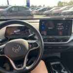Volkswagen - ID.4 - Pro Performance 1ST Max 150 kW, akku 77 kWh // Matrix / Hieronta / HUD / 360° / Panorama / Koukku // - Maastoauto