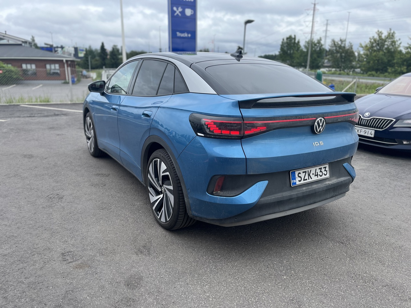 Volkswagen - ID.5 - ID.5 PRO 210KW Farmari (AC) 5ov A - Farmari