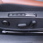 Volkswagen - ID.5 - Pro Business 210 kW, akku 77 kWh // Matrix / 360° / Vetokoukku / Ambient / Harman/Kardon // - Maastoauto