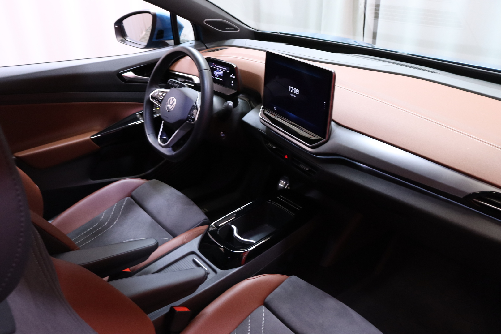 Volkswagen - ID.5 - Pro Business 210 kW, akku 77 kWh // Matrix / 360° / Vetokoukku / Ambient / Harman/Kardon // - Maastoauto