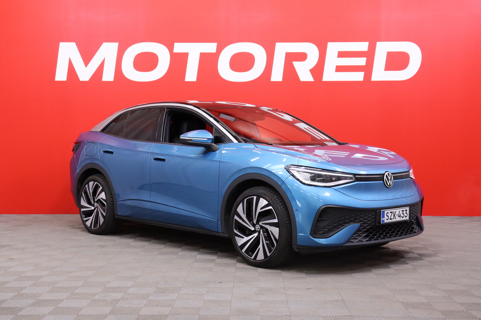 Volkswagen - ID.5 - Pro Business 210 kW, akku 77 kWh // Matrix / 360° / Vetokoukku / Ambient / Harman/Kardon // - Maastoauto