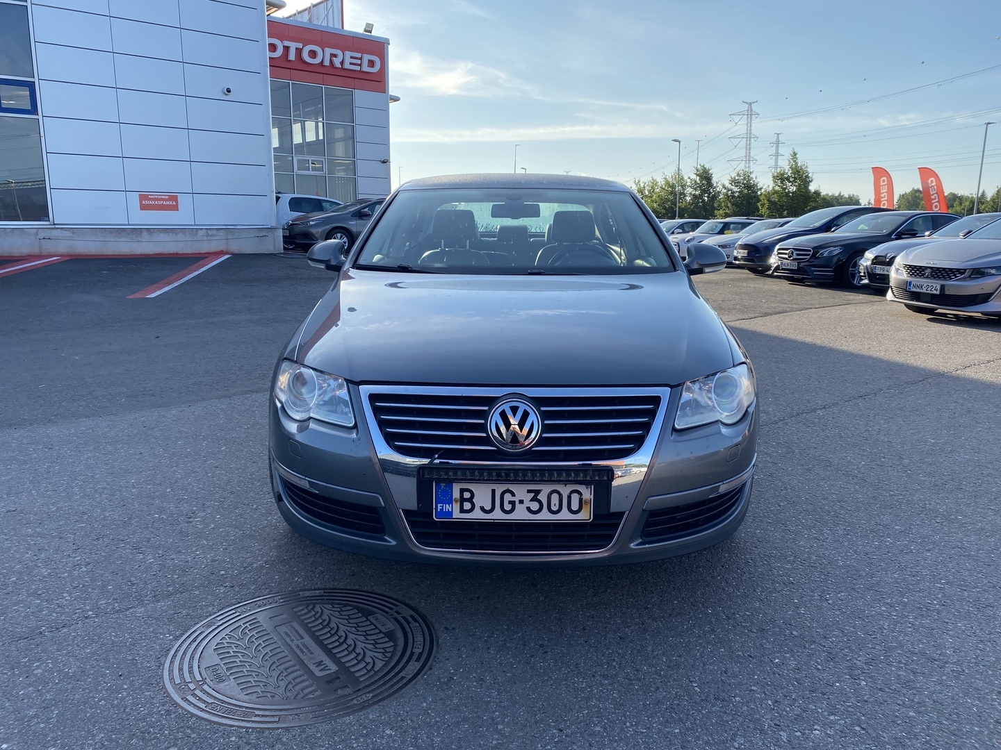 Volkswagen - Passat - 4D PASSAT SEDAN 2.0FSI-3C/271 - Sedan