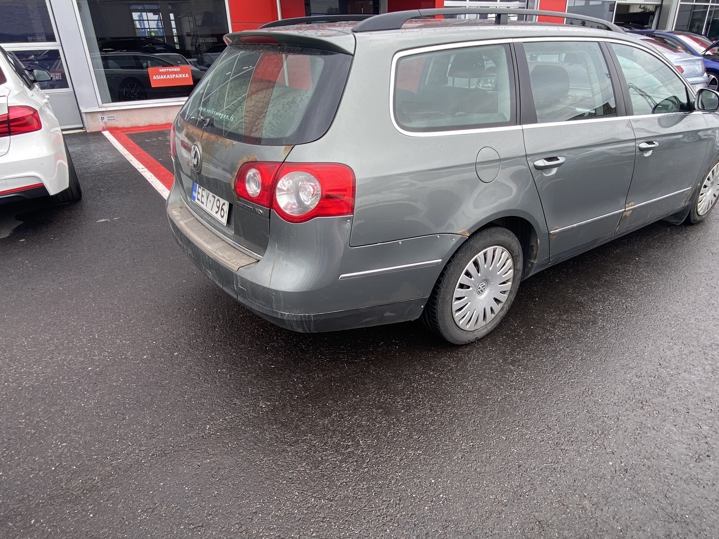 Volkswagen - Passat - Variant Comfortline 2,0 TDI 81 kW (110 hv) BlueMotion - Farmari
