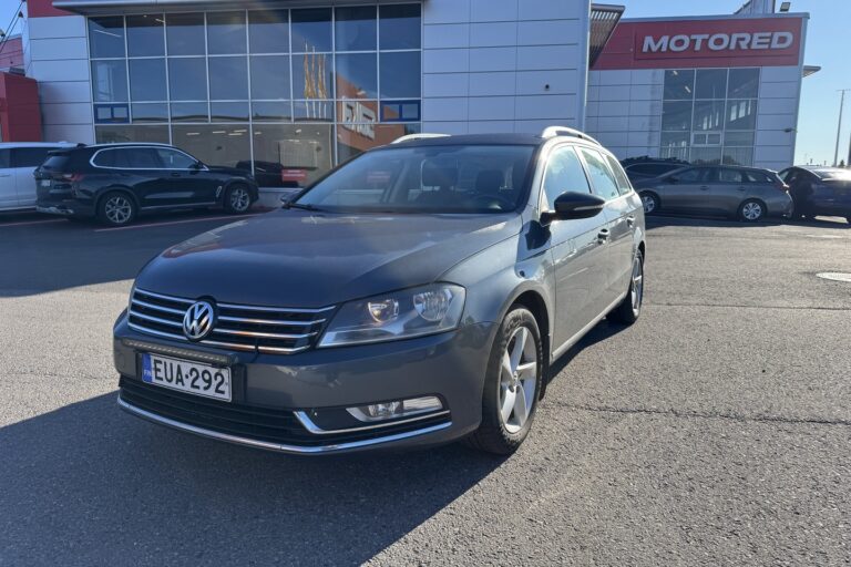 Volkswagen - Passat - Variant 4Motion/BlueMotion - Farmari