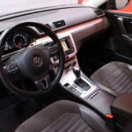Volkswagen - Passat - Variant Highline 1,6 TDI 77 kW (105 hv) BlueMotion Technology DSG-automaatti // Webasto / Koukku / Navi / Panorama // - Farmari
