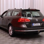 Volkswagen - Passat - Variant Highline 1,6 TDI 77 kW (105 hv) BlueMotion Technology DSG-automaatti // Webasto / Koukku / Navi / Panorama // - Farmari
