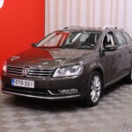 Volkswagen - Passat - Variant Highline 1,6 TDI 77 kW (105 hv) BlueMotion Technology DSG-automaatti // Webasto / Koukku / Navi / Panorama // - Farmari