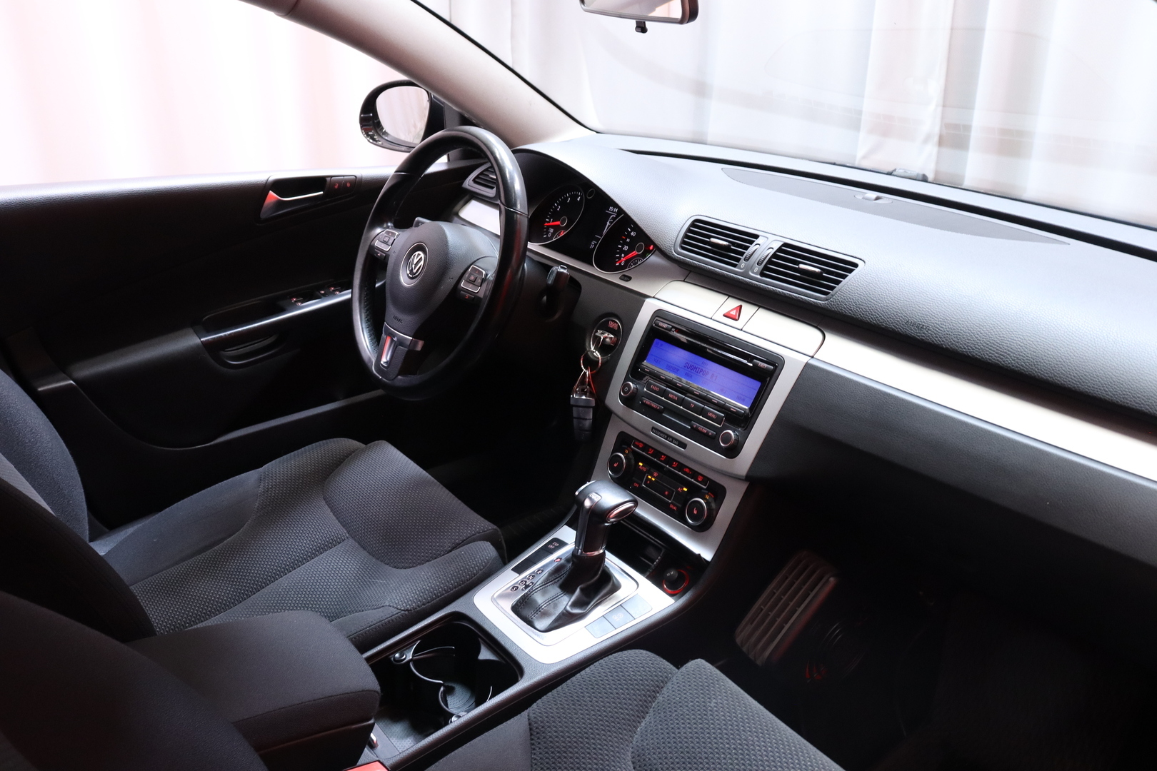 Volkswagen - Passat - Variant Comfortline 1,4 TSI 90 kW (122 hv) DSG-automaatti BlueMotion Technology - Farmari