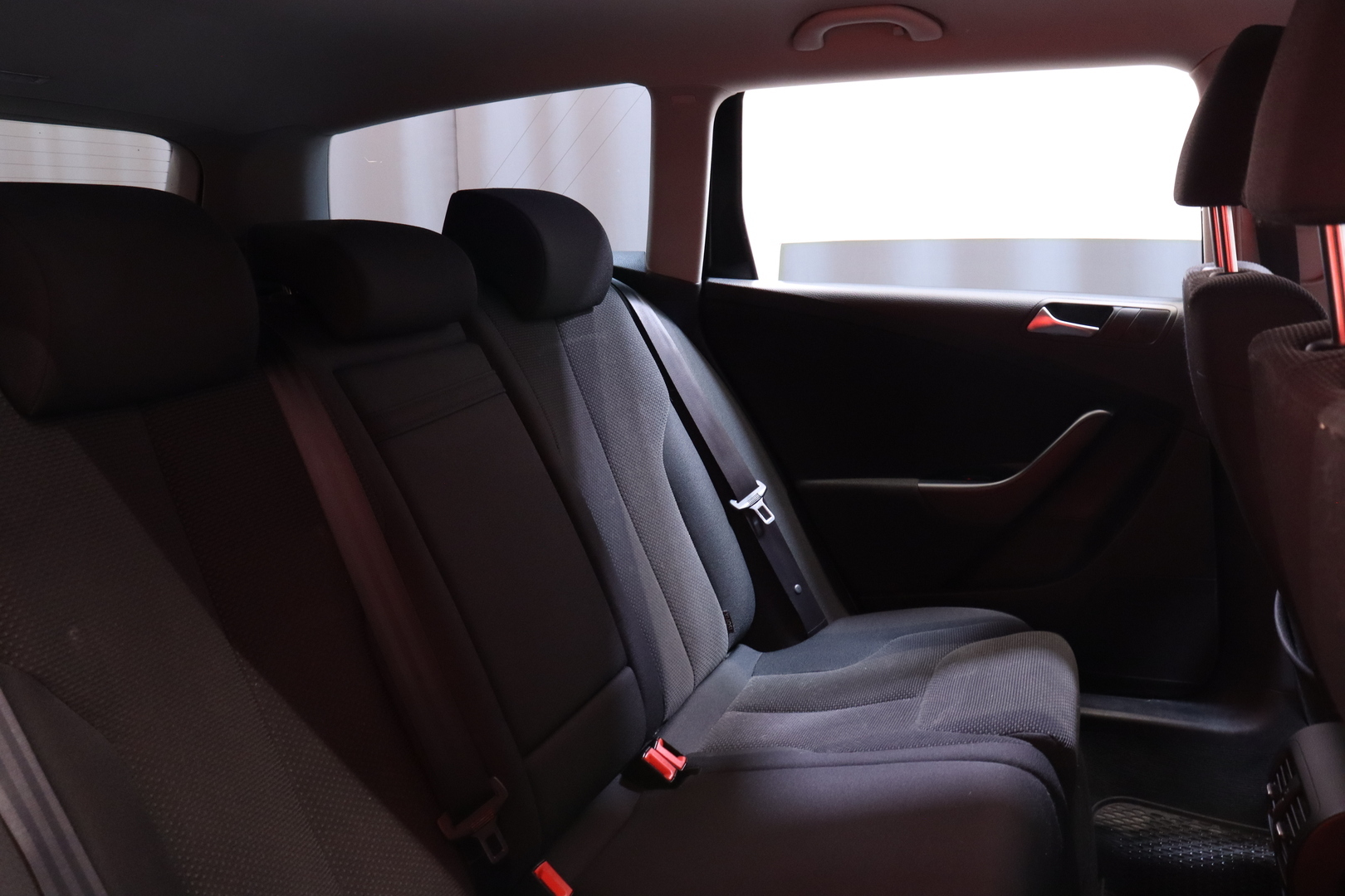 Volkswagen - Passat - Variant Comfortline 1,4 TSI 90 kW (122 hv) DSG-automaatti BlueMotion Technology - Farmari
