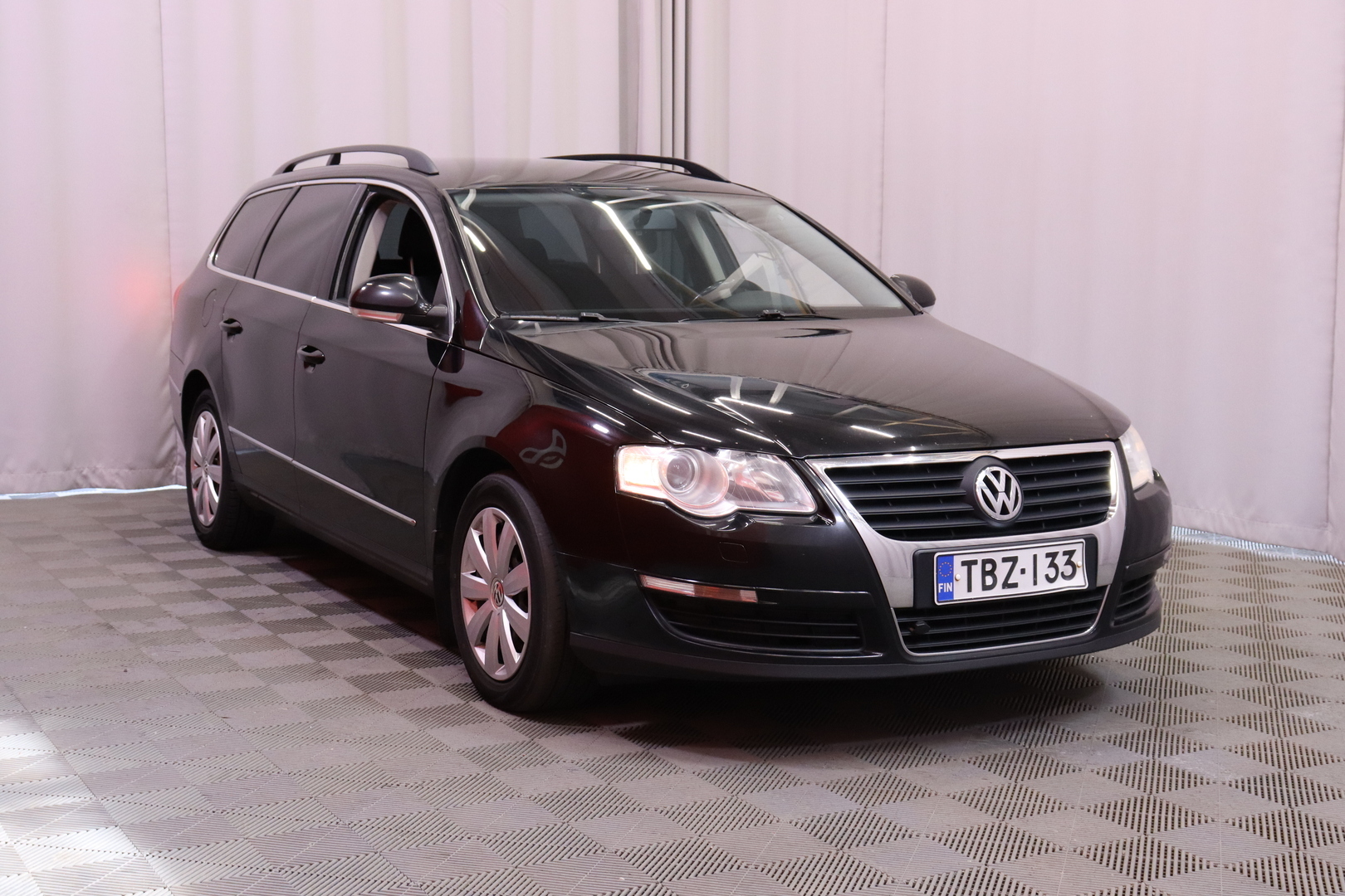 Volkswagen - Passat - Variant Comfortline 1,4 TSI 90 kW (122 hv) DSG-automaatti BlueMotion Technology - Farmari
