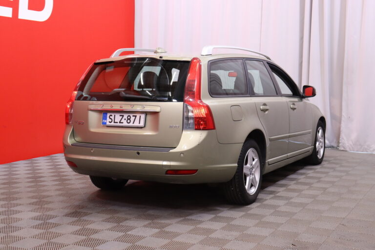 Volvo V50
