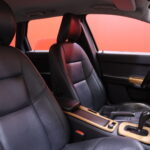Volvo - V50 - 2,0D Summum aut // Webasto / Nahkaverhoilu / Radio / Autom.ilmastointi // - Farmari