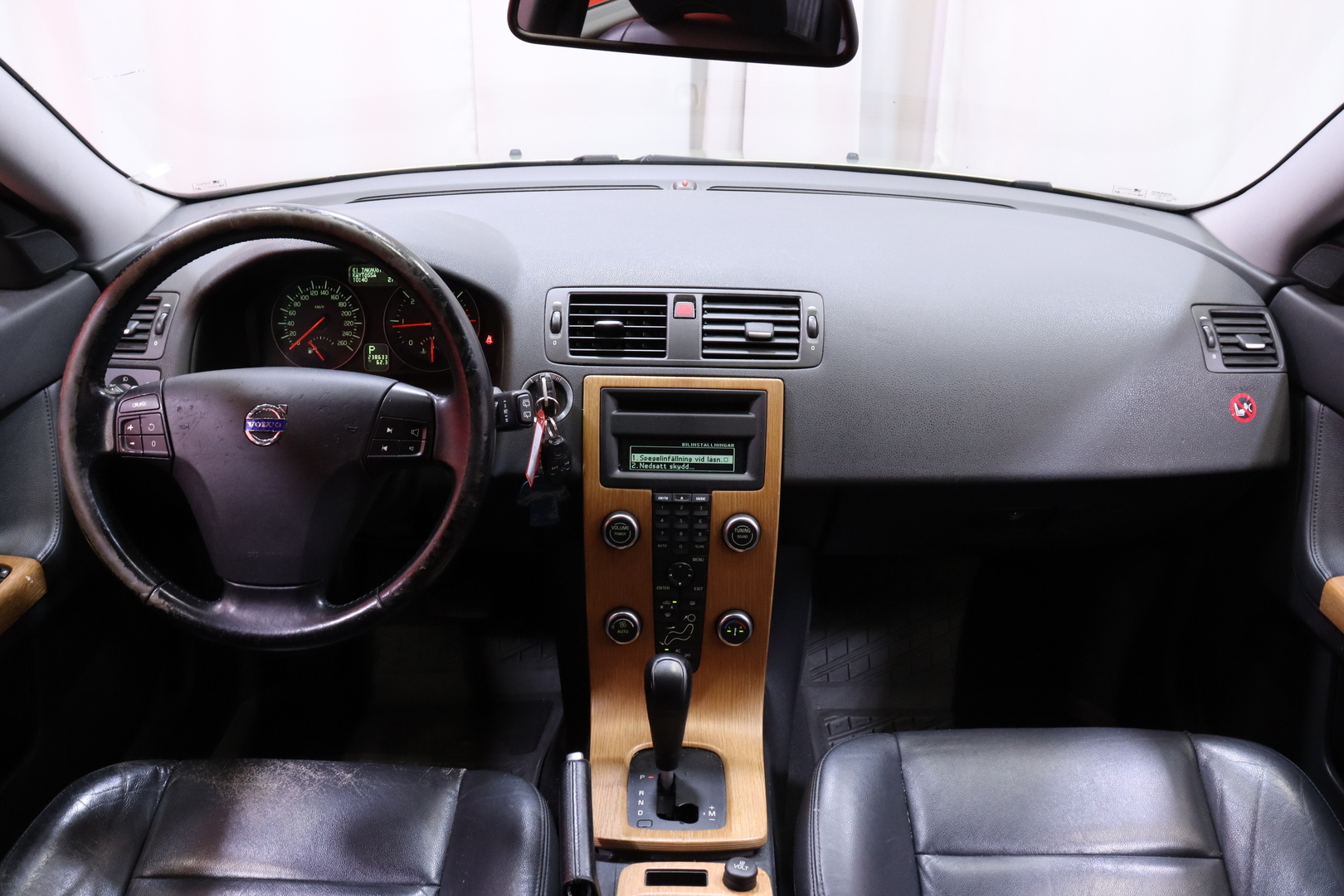 Volvo - V50 - 2,0D Summum aut // Webasto / Nahkaverhoilu / Radio / Autom.ilmastointi // - Farmari