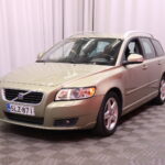 Volvo - V50 - 2,0D Summum aut // Webasto / Nahkaverhoilu / Radio / Autom.ilmastointi // - Farmari