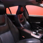 Volvo - V60 - T3 R-Design // P.tutka / Vakkari / Nahkaverhoilu / Bluetooth // - Farmari