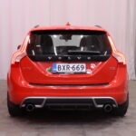 Volvo - V60 - T3 R-Design // P.tutka / Vakkari / Nahkaverhoilu / Bluetooth // - Farmari