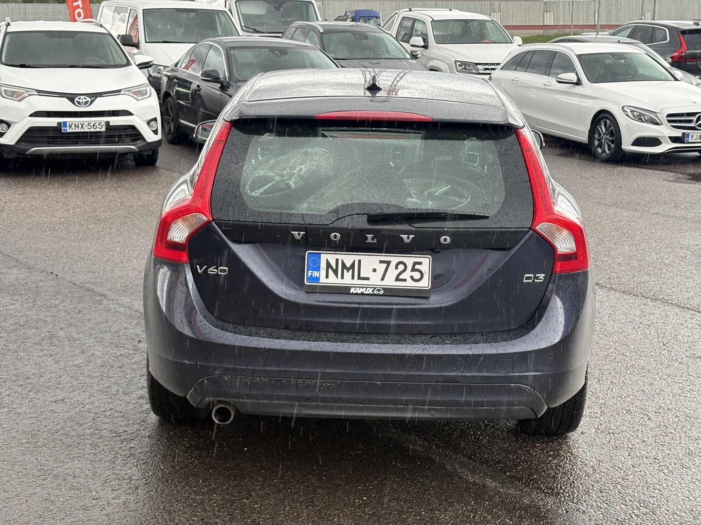 Volvo - V60 - D3 Momentum // Webasto / Vakkari / Kattoluukku / Juuri saapunut! // - Farmari