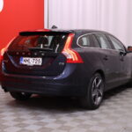 Volvo - V60 - D3 Momentum // Webasto / Vakkari / Kattoluukku / Juuri saapunut! // - Farmari