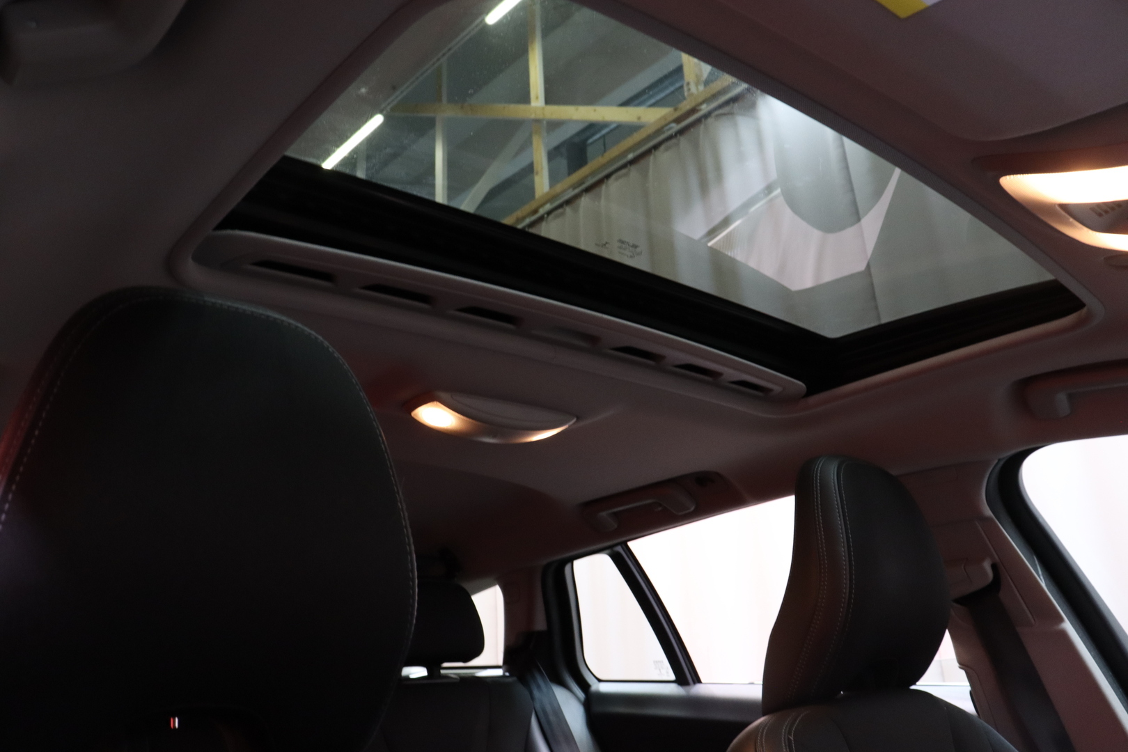 Volvo - V60 - D3 Momentum // Webasto / Vakkari / Kattoluukku / Juuri saapunut! // - Farmari