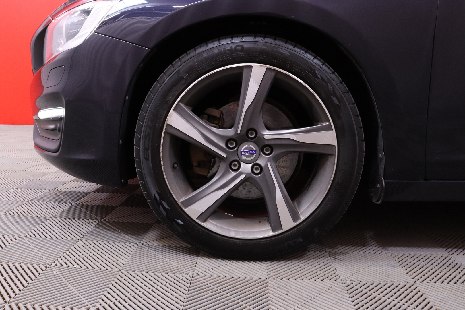 Volvo - V60 - D3 Momentum // Webasto / Vakkari / Kattoluukku / Juuri saapunut! // - Farmari