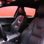 Volvo - XC60 - D4 AWD Business Classic Summum aut // Webasto / ACC / Blis / Koukku / Keyless / Navi // - Maastoauto
