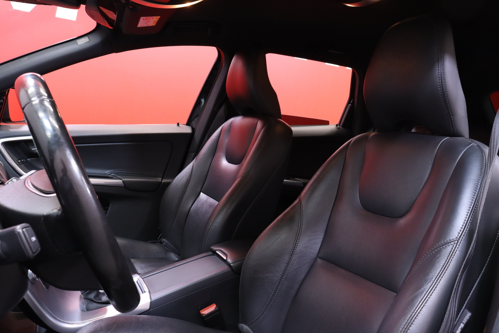 Volvo - XC60 - D4 AWD Business Classic Summum aut // Webasto / ACC / Blis / Koukku / Keyless / Navi // - Maastoauto