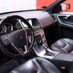 Volvo - XC60 - D4 AWD Business Classic Summum aut // Webasto / ACC / Blis / Koukku / Keyless / Navi // - Maastoauto