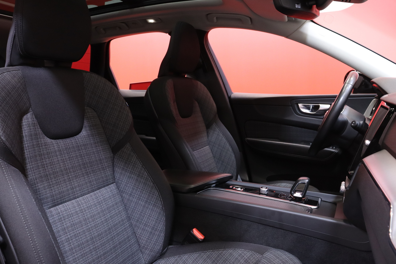 Volvo - XC60 - T6 AWD Long Range Core aut - Maastoauto