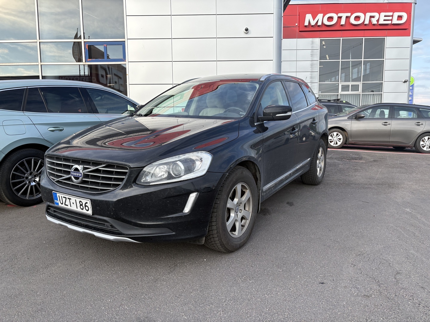 Volvo - XC60 - D4 AWD Business Classic Summum aut - Maastoauto