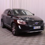 Volvo - XC60 - D4 AWD Summum // Kattoluukku / Keyless / Webasto / VOC / Kamera / Bluetooth / Nahkapenkit // - Maastoauto