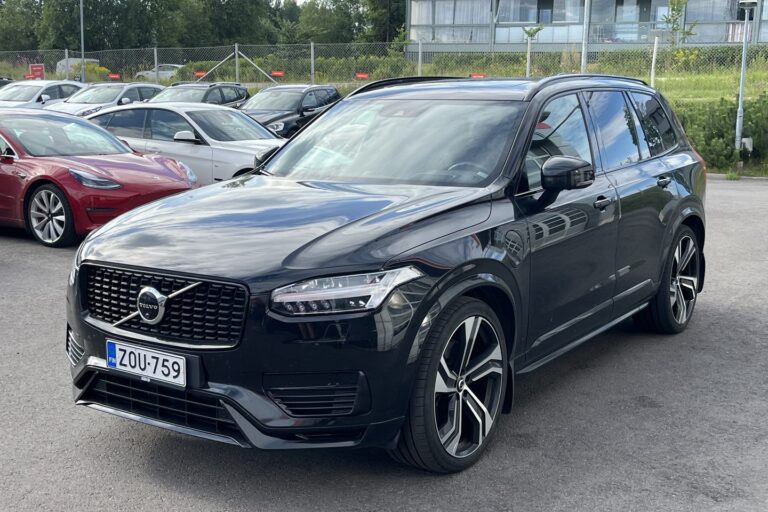 Volvo - XC90 - T8 AWD Long Range High Performance R-Design aut 7P - Maastoauto
