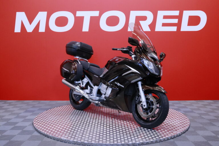 Yamaha - FJR - 1300 // Suomi-pyörä / 3x Laukut / Vakkari // - Moottoripyörä