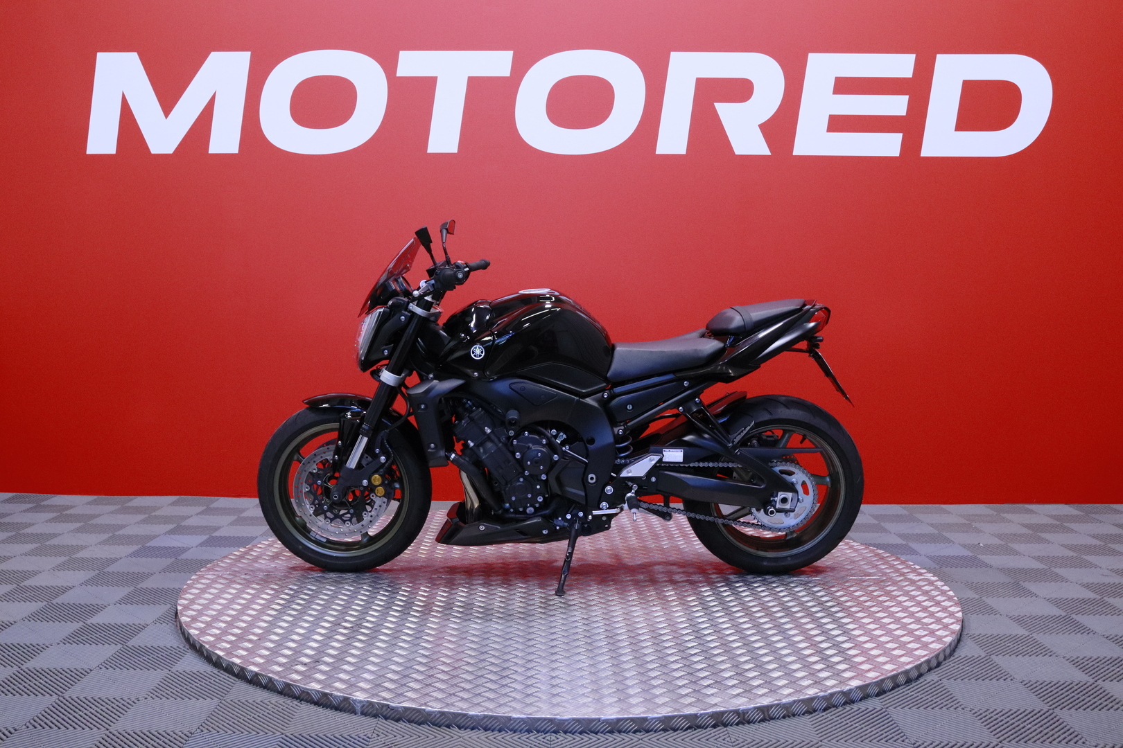 Yamaha - FZ1-N - // Suomi-pyörä / Huoltokirja / Yoshimura / Kaatumatapit // - Moottoripyörä