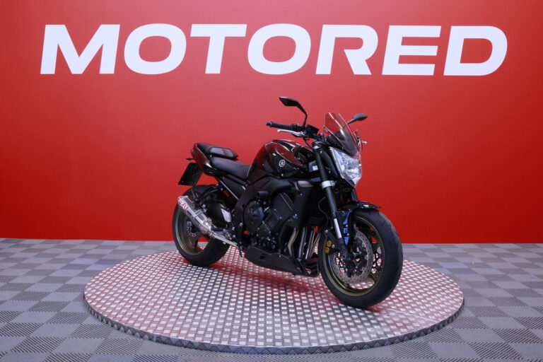 Yamaha - FZ1-N - // Suomi-pyörä / Huoltokirja / Yoshimura / Kaatumatapit // - Moottoripyörä