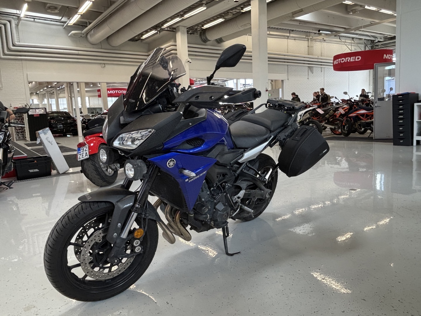 Yamaha - MT-09 - Tracer 900 // Juuri saapunut / IXIL / Laukut / Suomi-pyörä / Huoltokirja // - Moottoripyörä