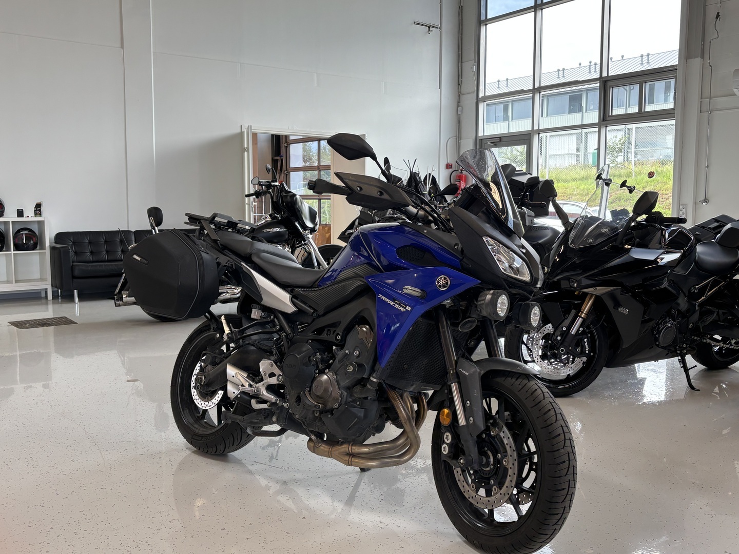 Yamaha - MT-09 - Tracer 900 // Juuri saapunut / IXIL / Laukut / Suomi-pyörä / Huoltokirja // - Moottoripyörä