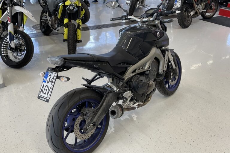 Yamaha MT-09