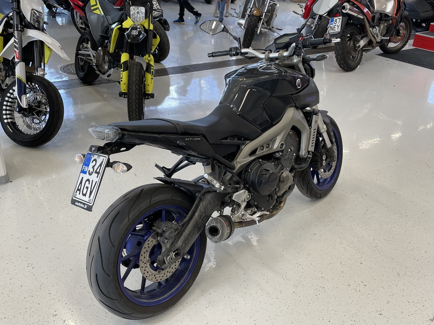 Yamaha - MT-09 - // Juuri saapunut / Kokoputkisto / Suomi-pyörä // - Moottoripyörä