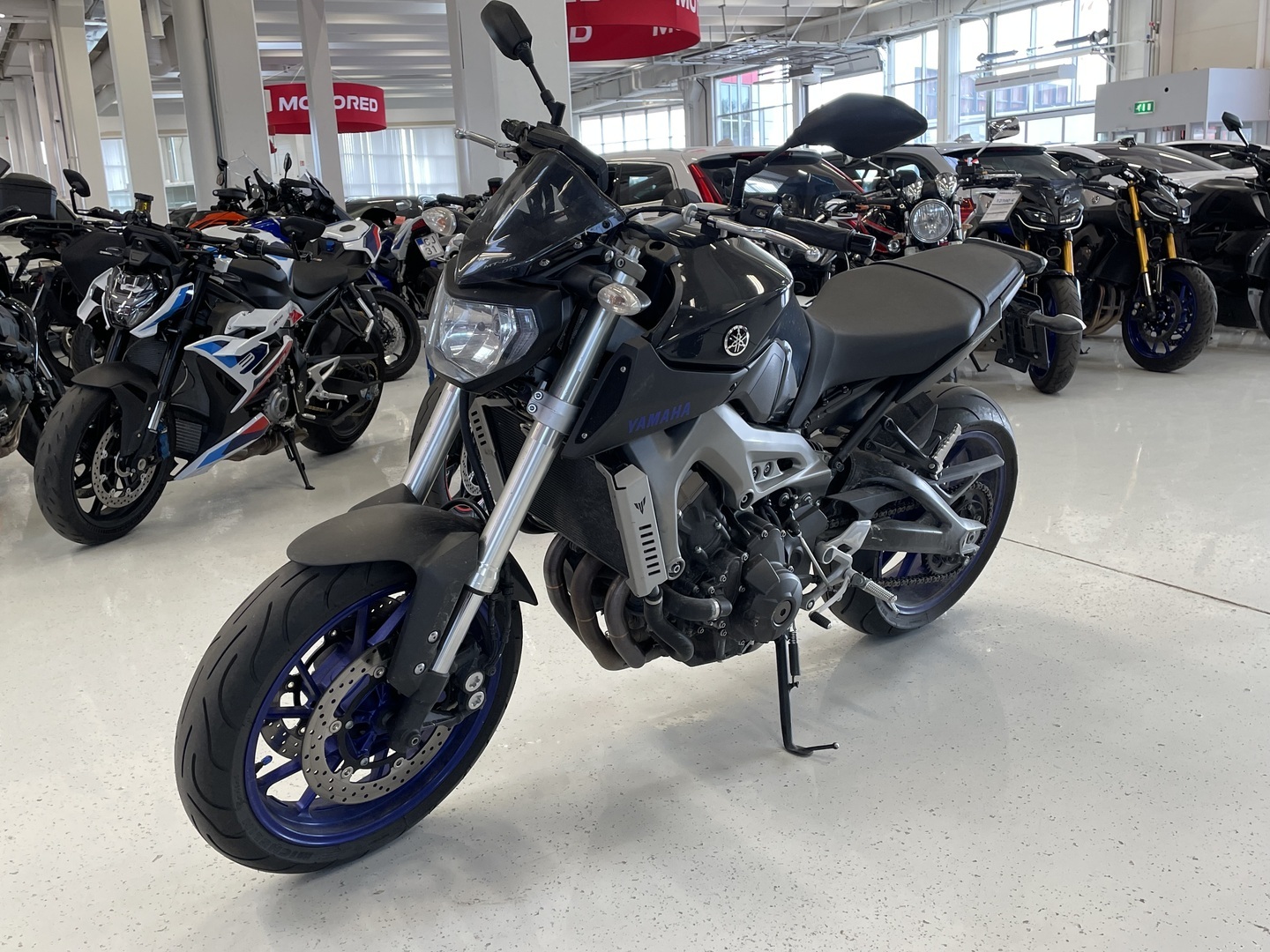 Yamaha - MT-09 - // Juuri saapunut / Kokoputkisto / Suomi-pyörä // - Moottoripyörä