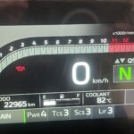 Yamaha - MT-09 - // Juuri Saapunut! / Vakkari / Shifteri / Madallettu / Kaatumaraudat / Sivulaukut // - Moottoripyörä